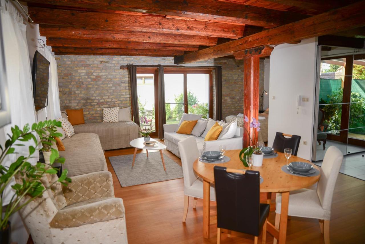גיור Somos Apartman מראה חיצוני תמונה