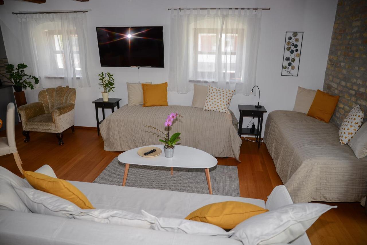 גיור Somos Apartman מראה חיצוני תמונה